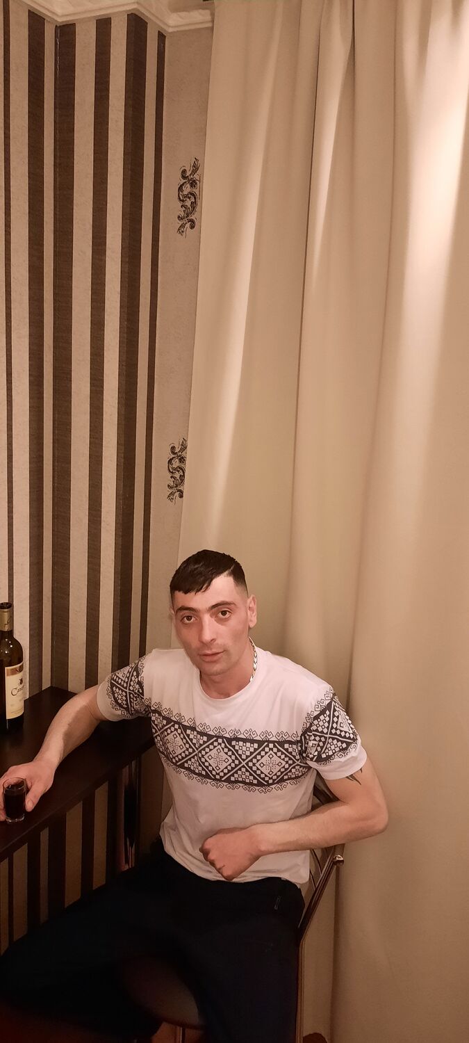  31812576  , 33 ,    