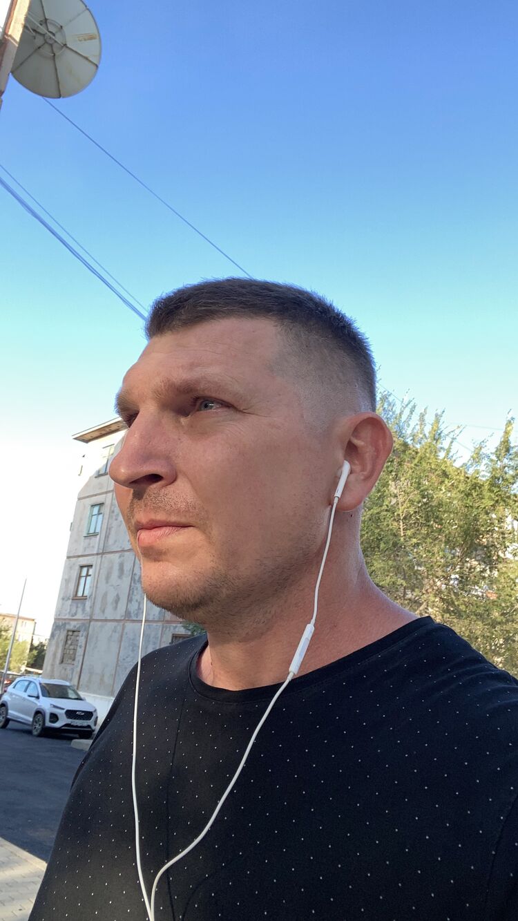  53537286  Stanislav, 44 ,    Citrus Heights