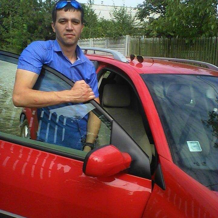  ,   Sergiu, 37 ,   ,   