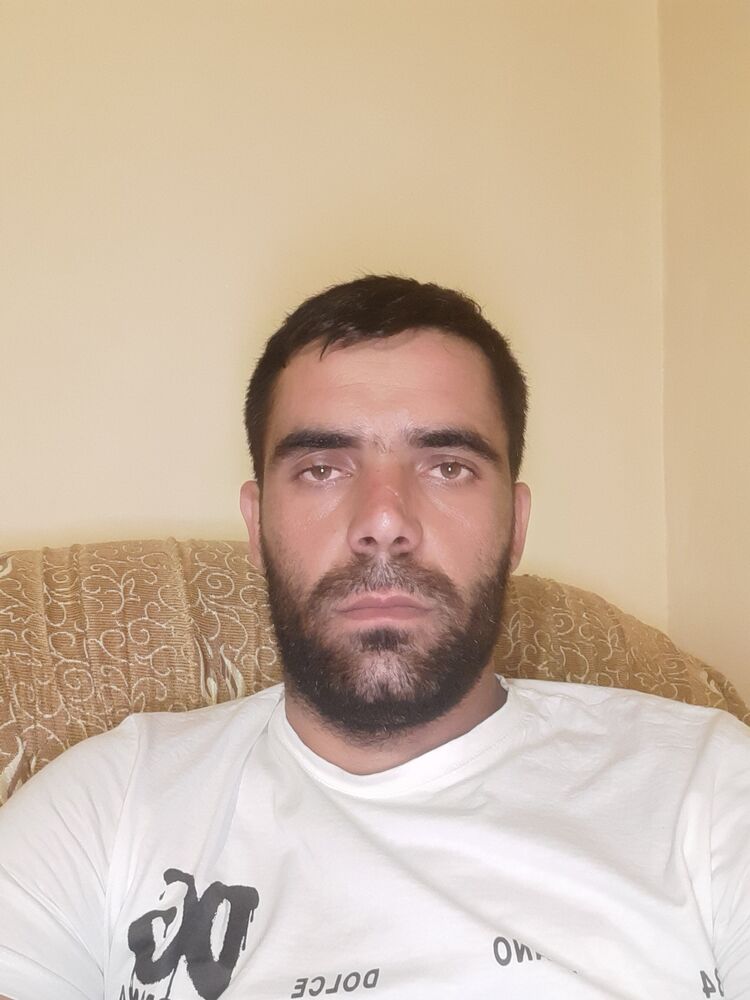  37708086  David, 29 ,    