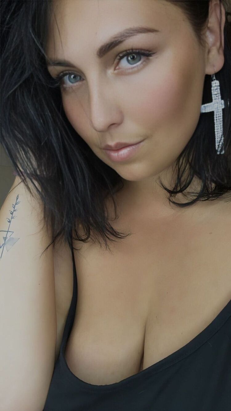  45857136  Irina, 40 ,    