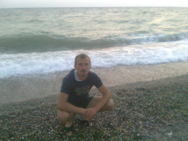  7017886  ALEKSEI, 34 ,    