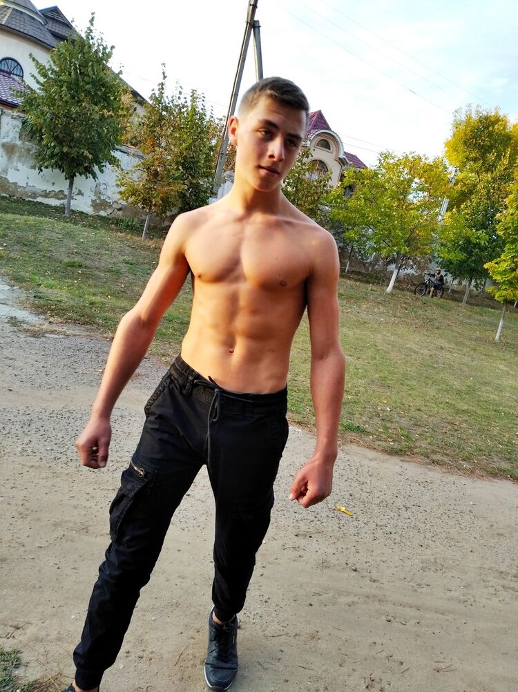  18087266  Sasha, 27 ,    