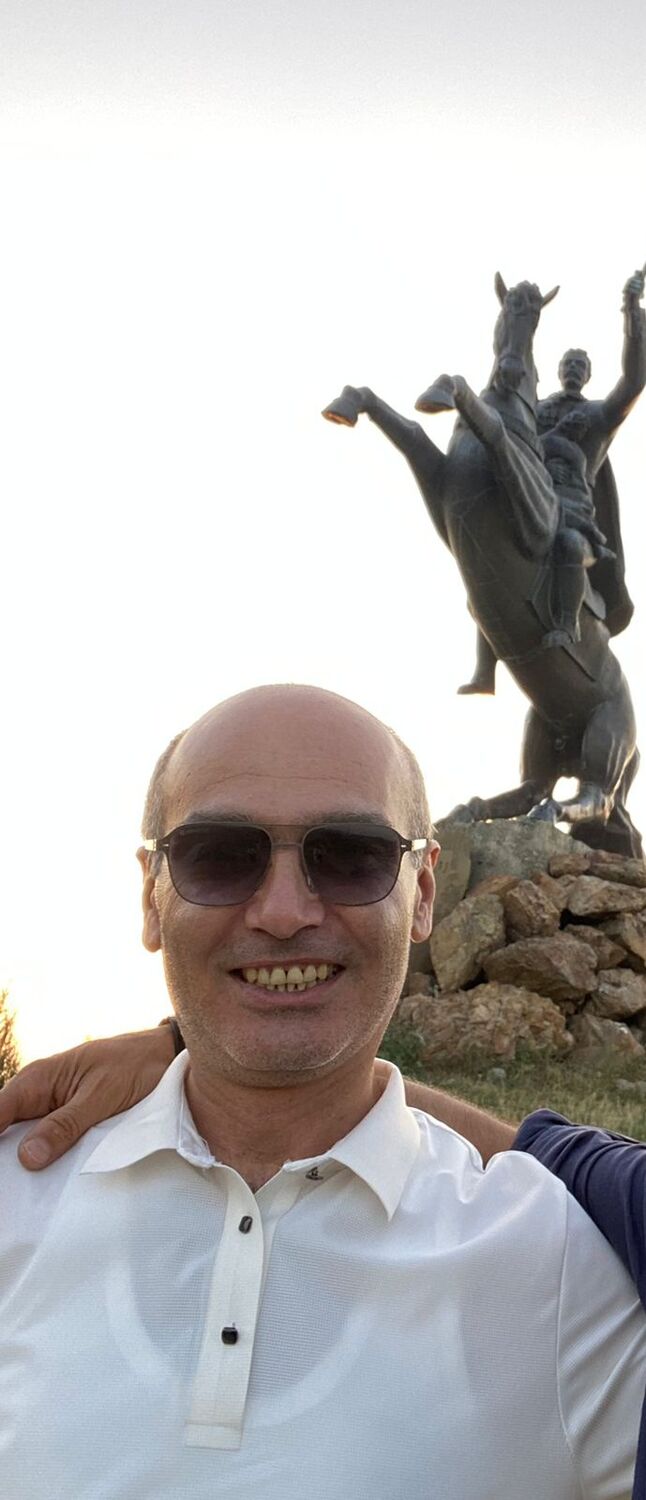  54689886  Samvel, 43 ,    