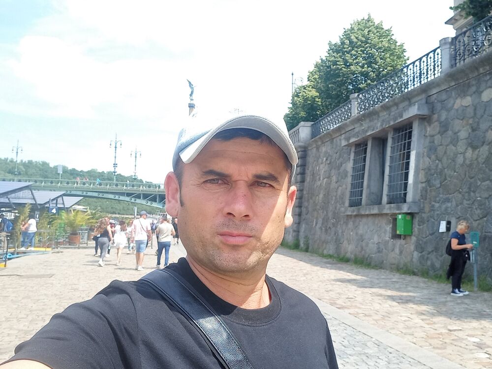  48523696  , 37 ,    Bohnice