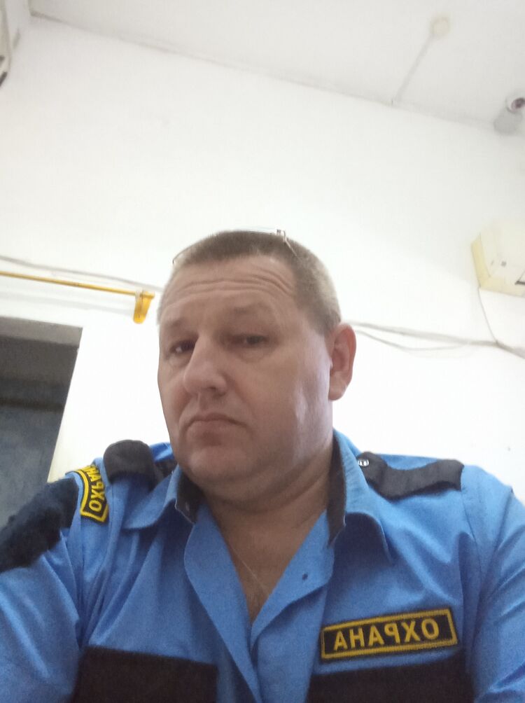  37047056  , 49 ,    