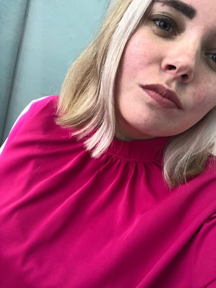  52933276  , 28 ,    