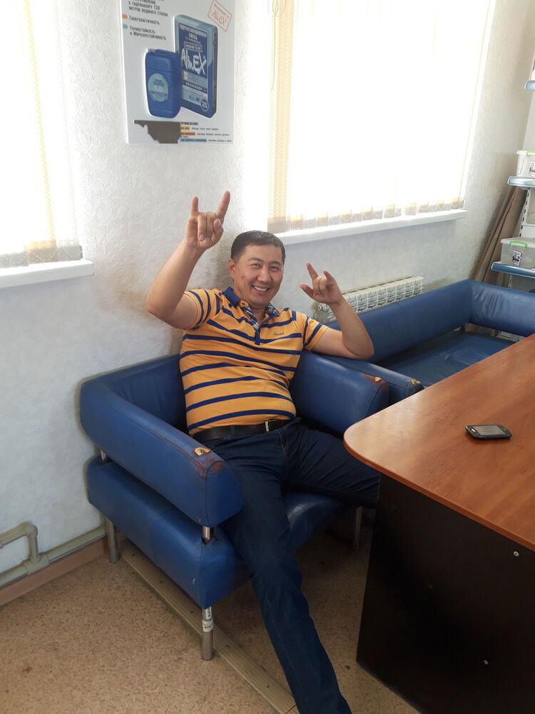  ,   Adilxan, 44 ,   