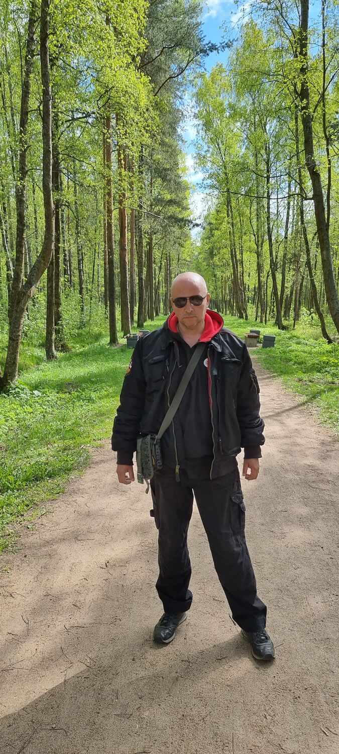  29561136  Oleg, 53 ,    -