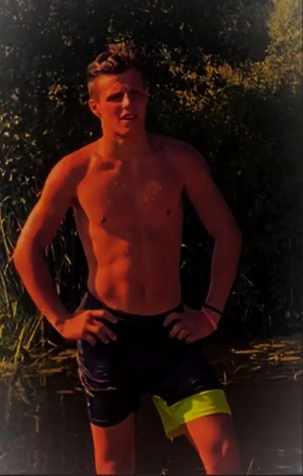  33213506  Nikita, 22 ,    