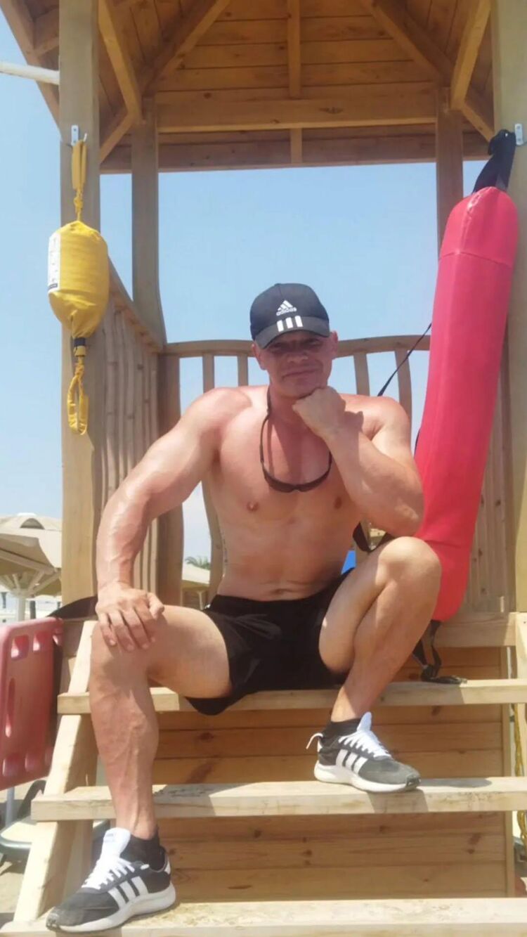  ,   Kerem, 44 ,   ,   