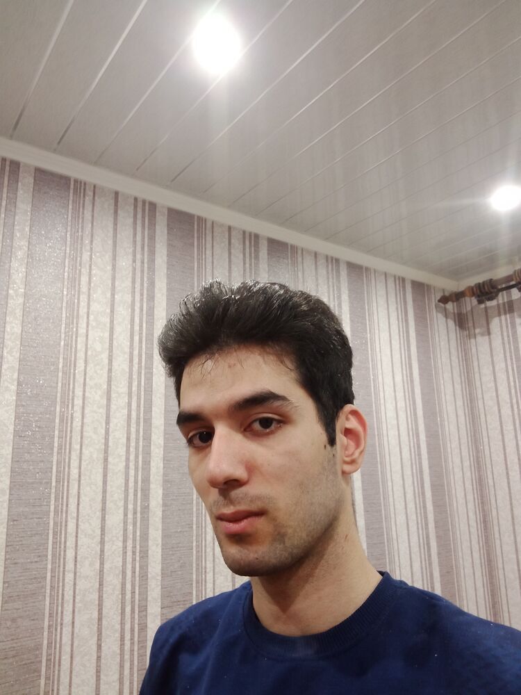  28617616  Lion, 30 ,    