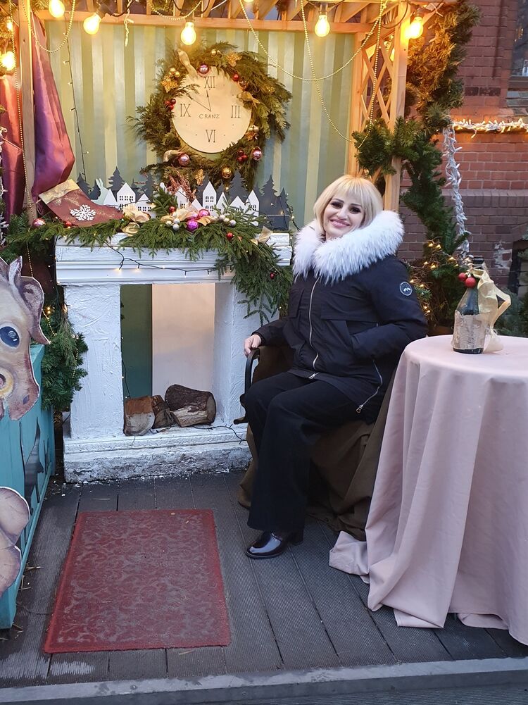  ,   Natali, 64 ,   c 