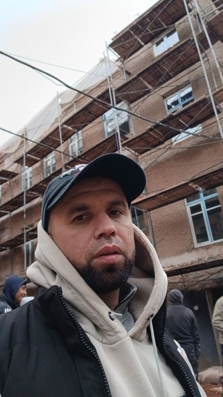  46772846  , 35 ,     