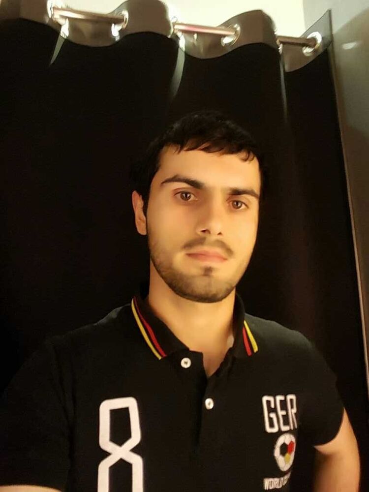  6856656  Nazmi, 35 ,    