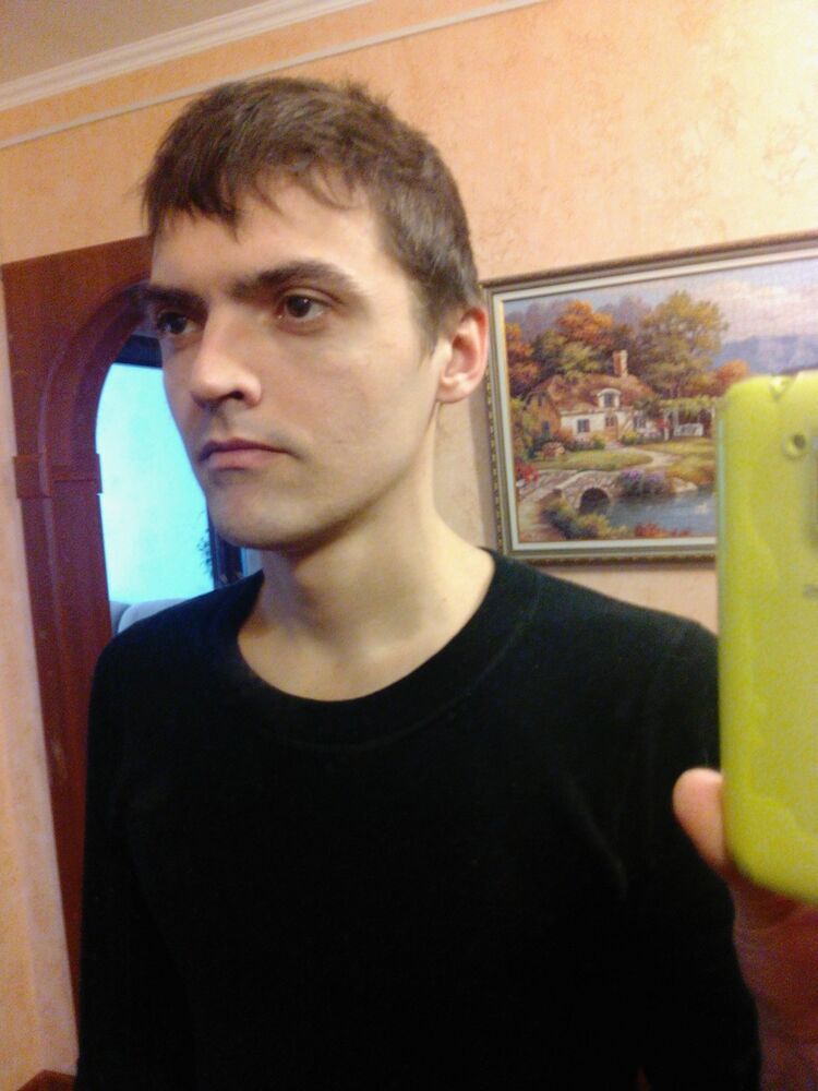  8927716  Pawel, 43 ,    