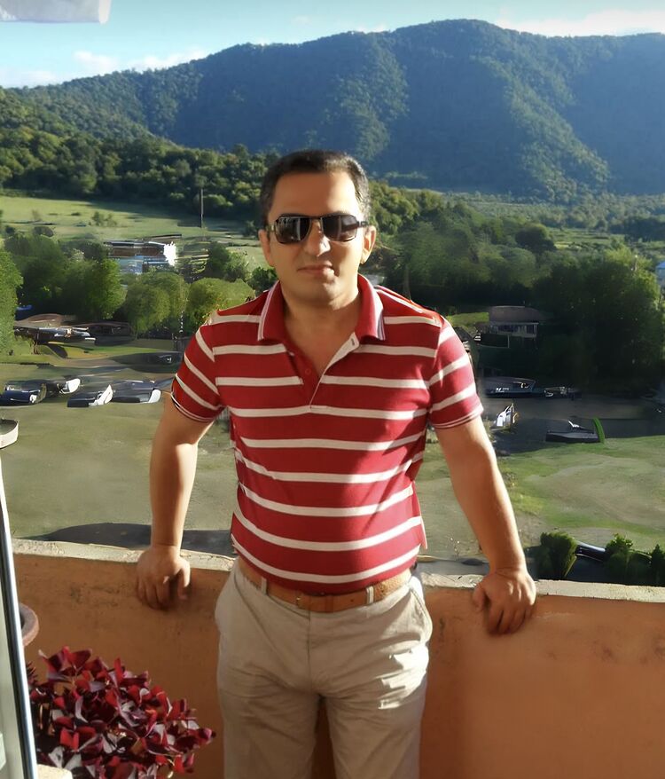  54249946  Azik, 51 ,    