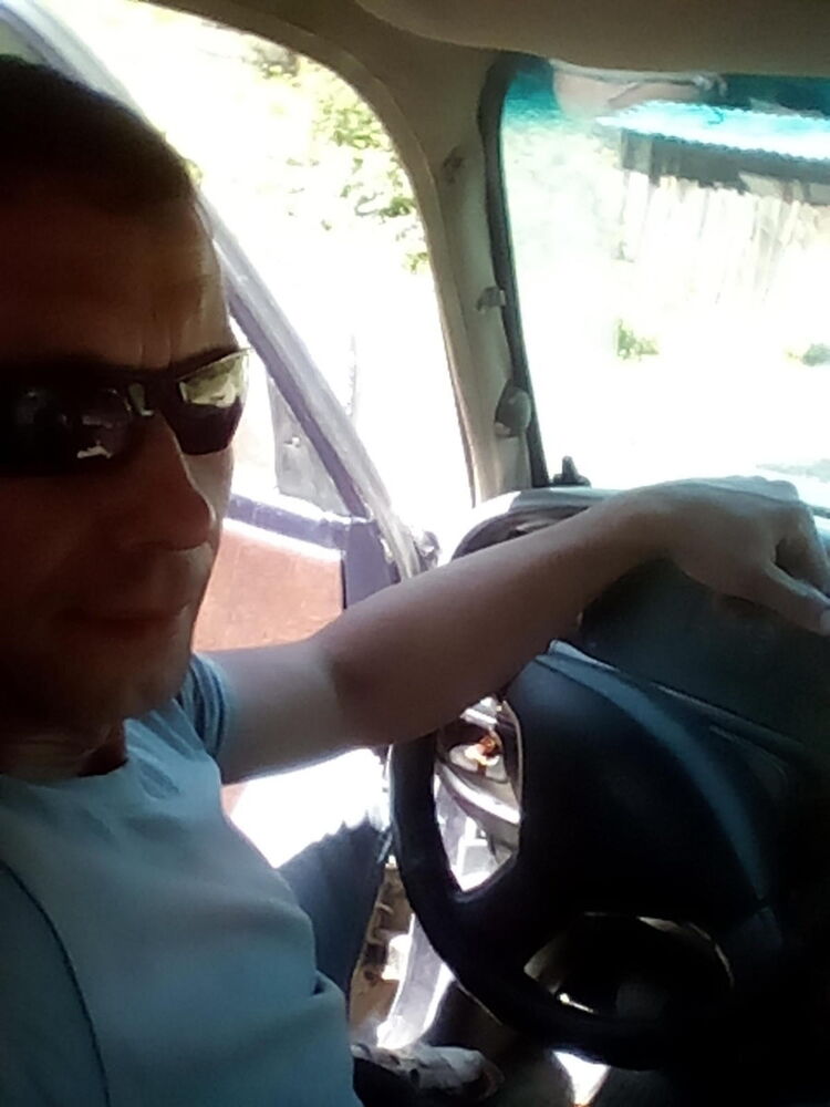  ,   Ruslan, 42 ,   ,   , c 