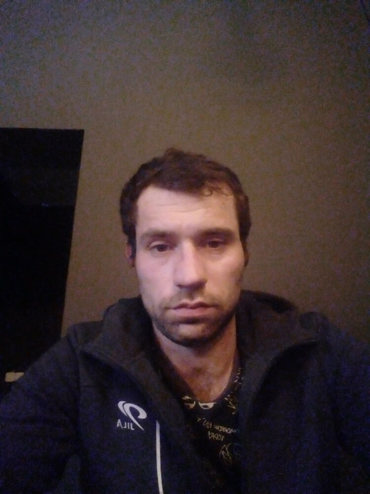 32838086  , 35 ,    