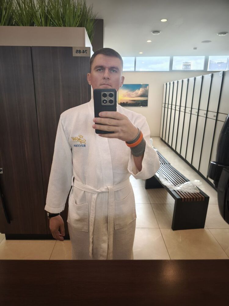  52629636  , 48 ,    