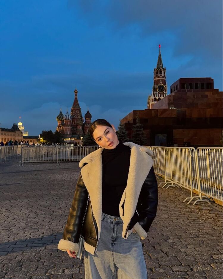  52639796  , 31 ,    -