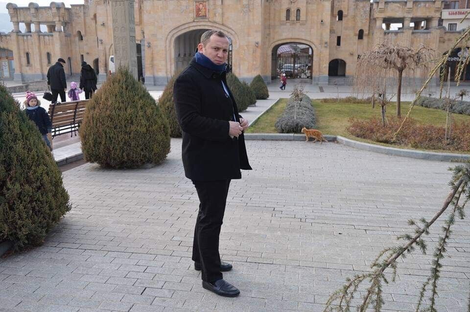  ,   Samir, 40 ,  