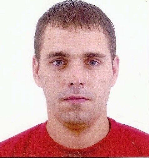  ,   Serj, 42 ,  
