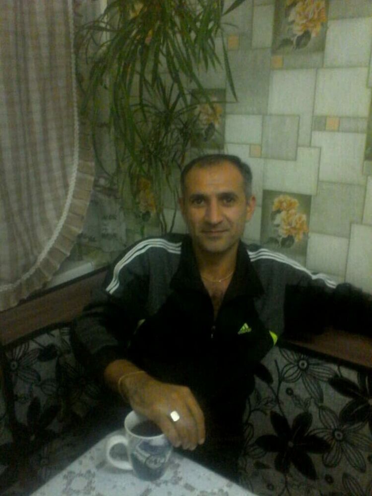  20566806  Oyar, 47 ,    