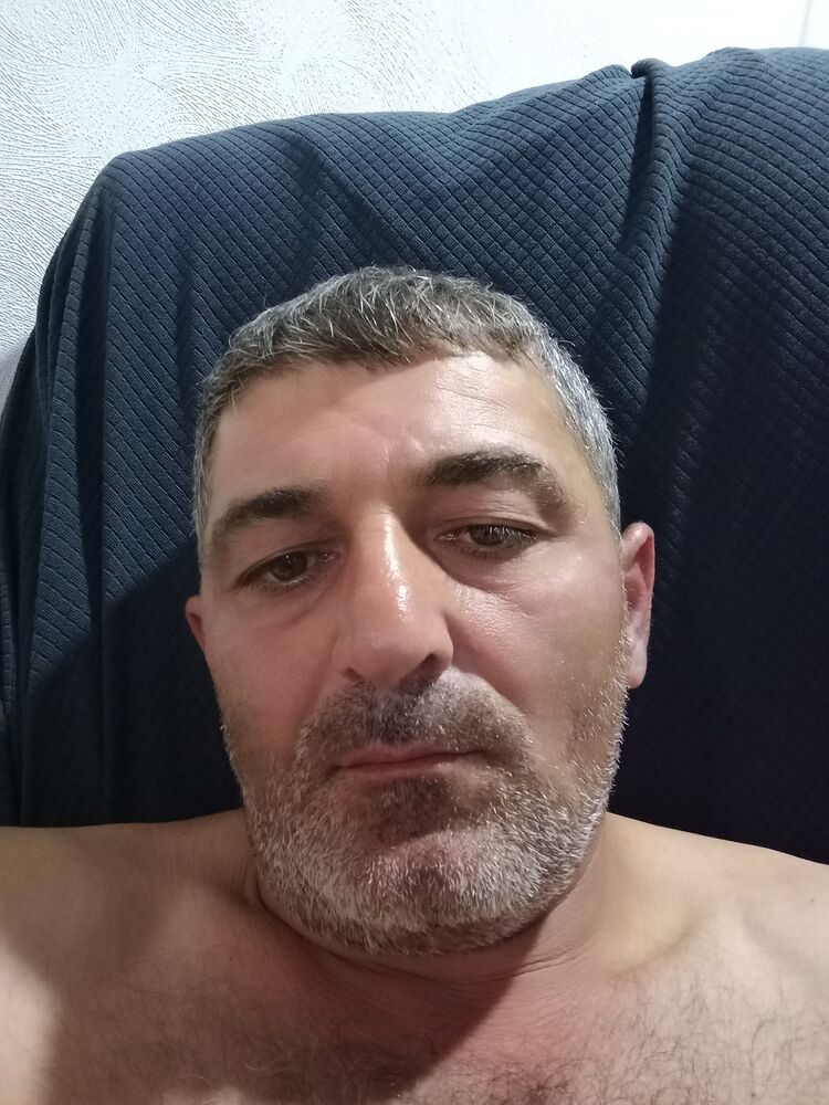 44899686  Gio, 40 ,    