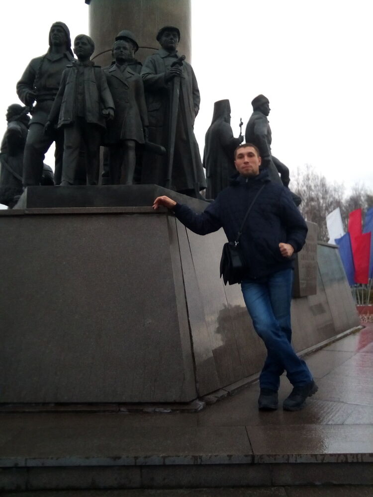  15576426  Aleksej, 31 ,    