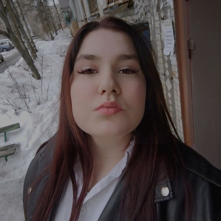  ,   Kristina, 21 ,     , c 