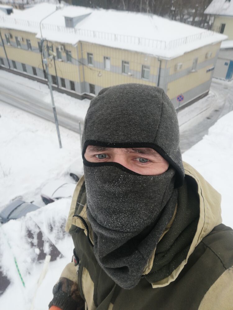  39994946  Mikhail, 35 ,    