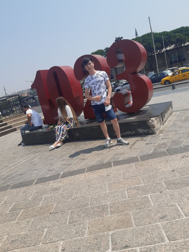  ,   Farid, 26 ,   ,   