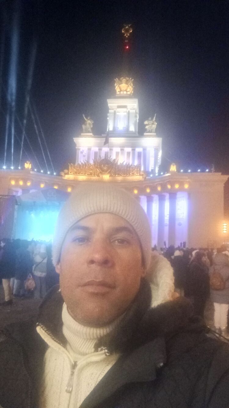 ,   Ricardo, 43 ,   ,   