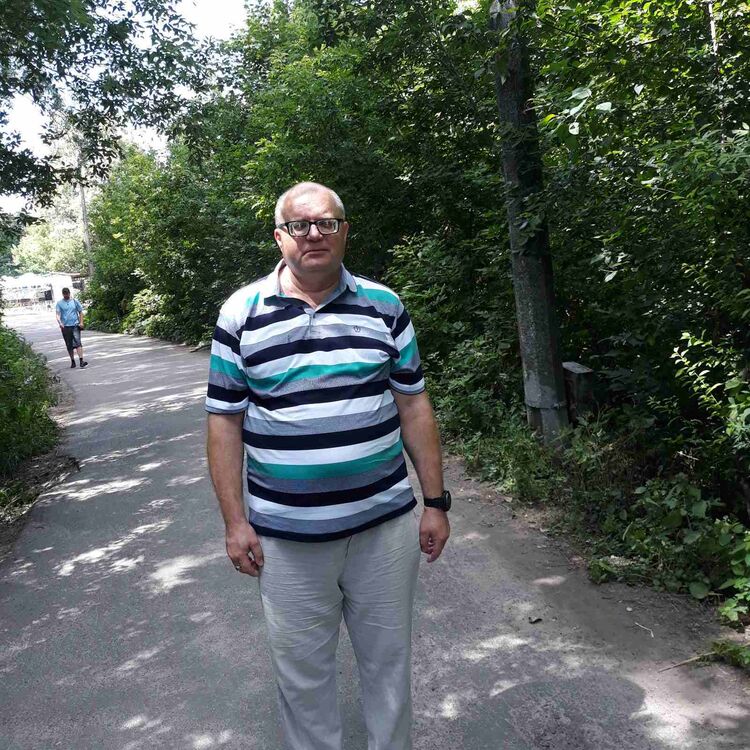  45530526  Sergiy, 52 ,    