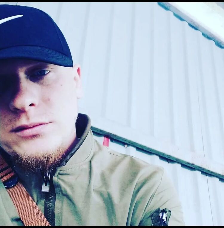  28040866  , 30 ,    