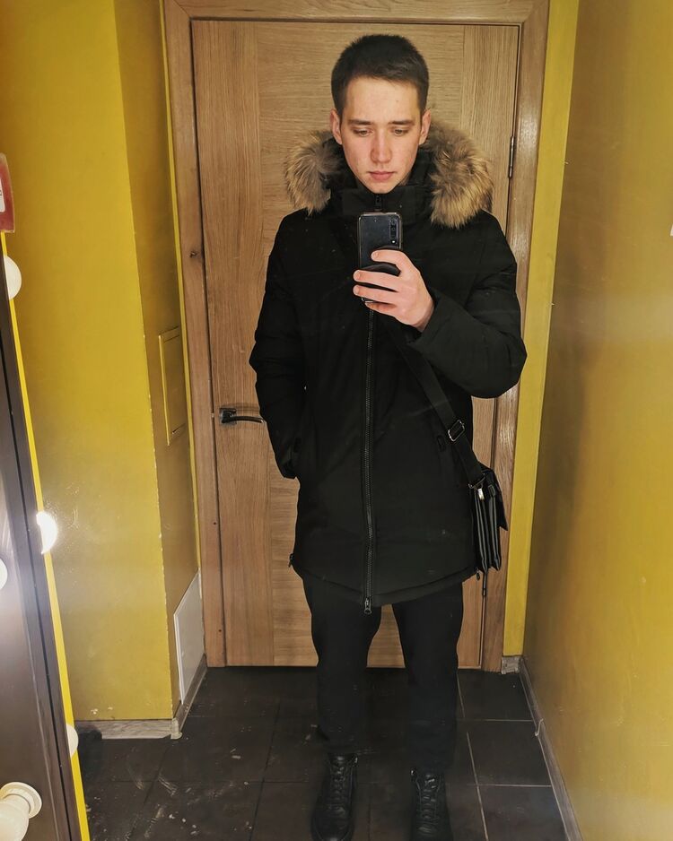  18934986  Igor, 28 ,    