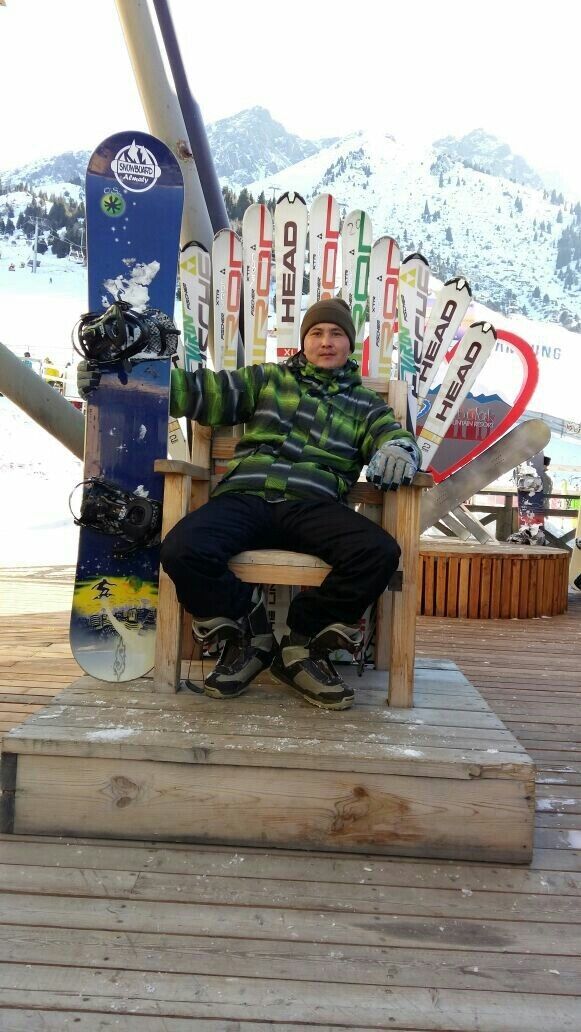  18294116  Jaks, 33 ,    