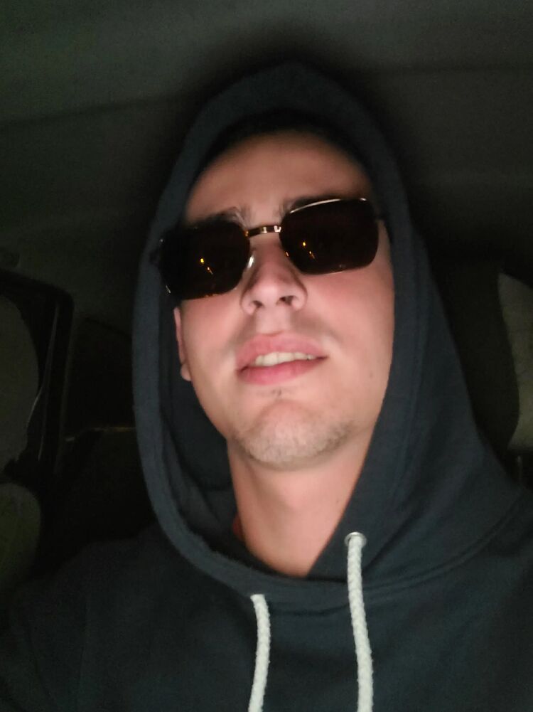  ,   Ivan, 26 ,   ,   , c , 