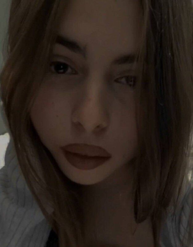  ,   Ariana, 20 ,   ,   