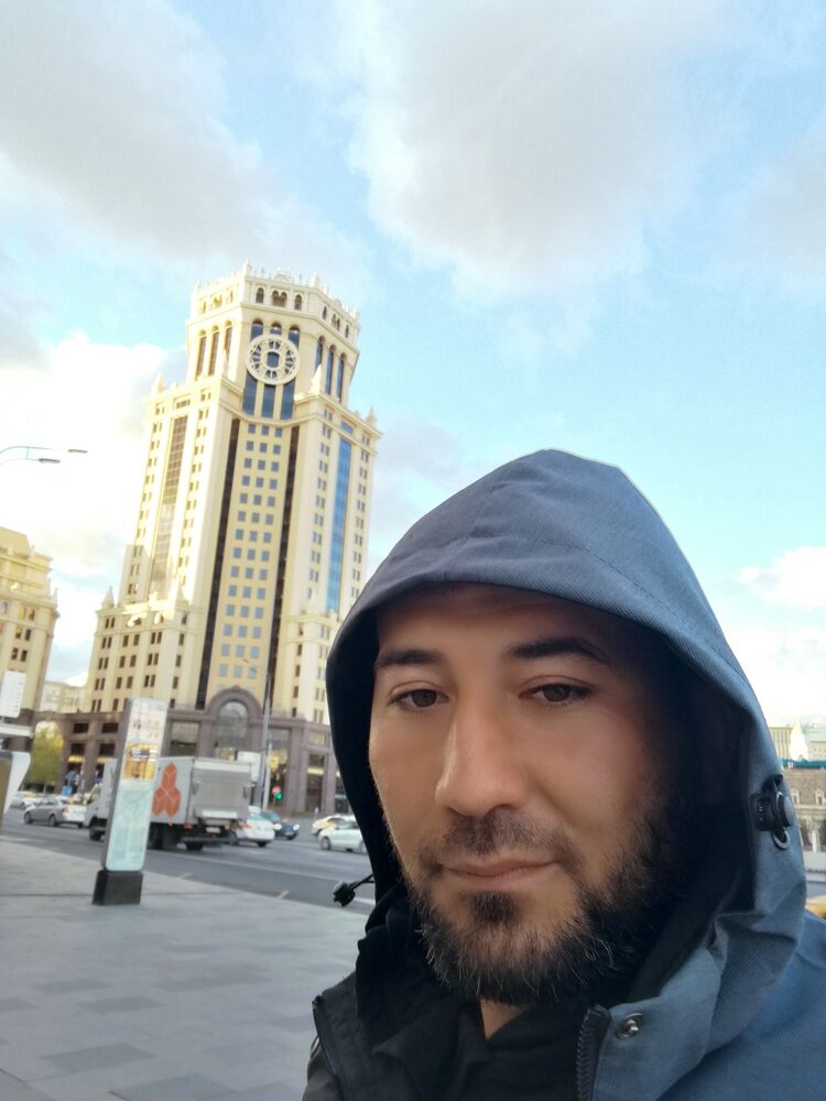  ,   Aladin, 32 ,   ,   