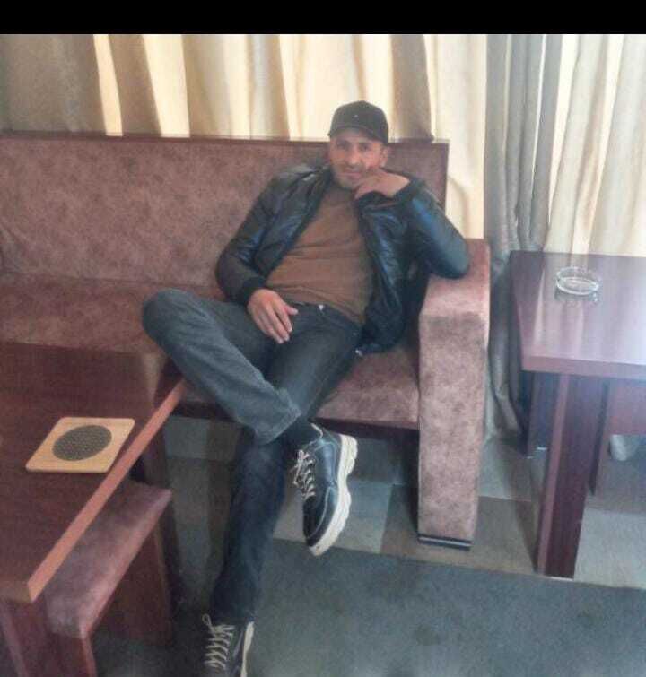  42008656  Elbar, 43 ,    -