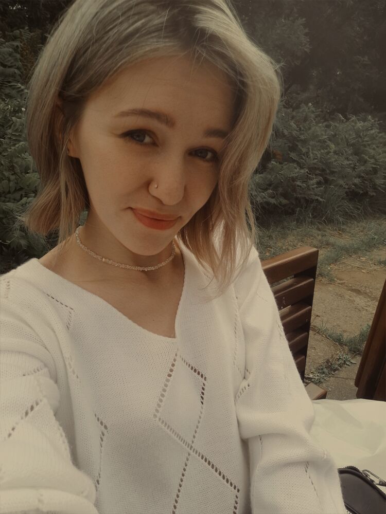  ,   Natasha, 27 ,   c 