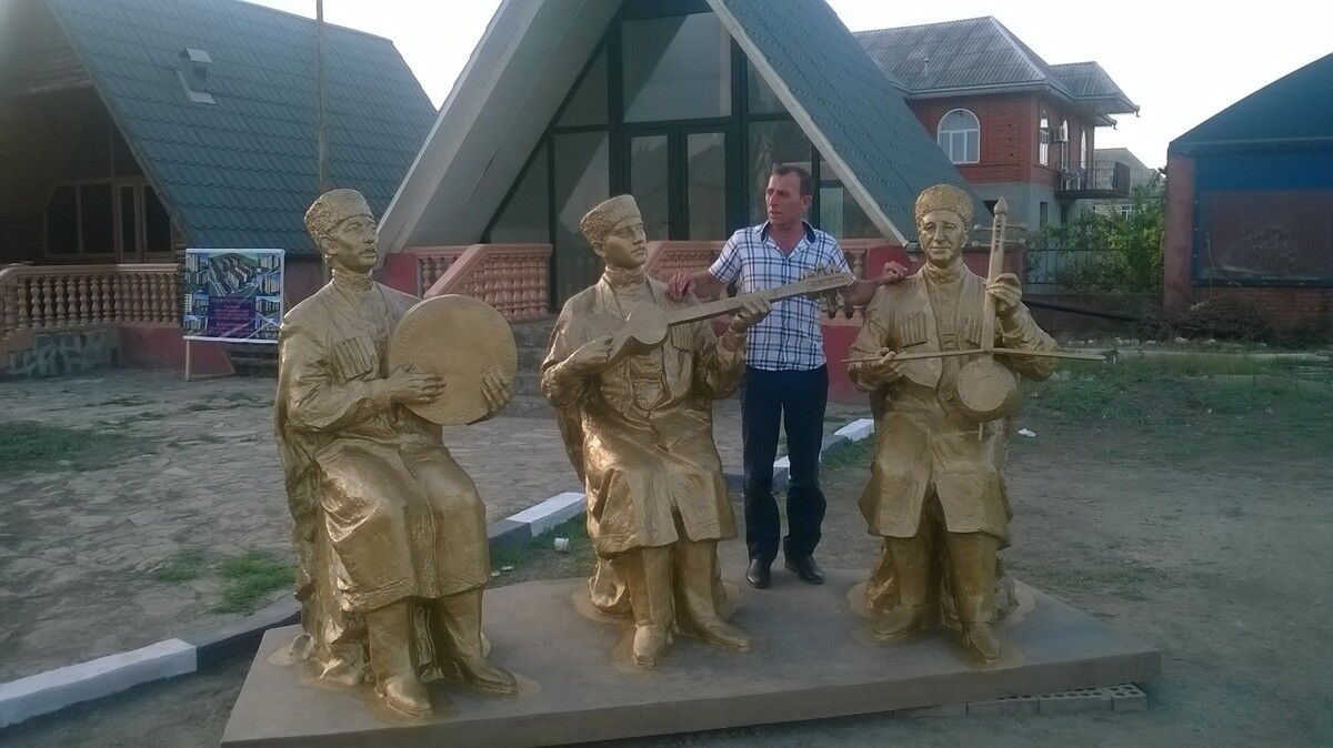  9489796  Bunyamin, 49 ,    