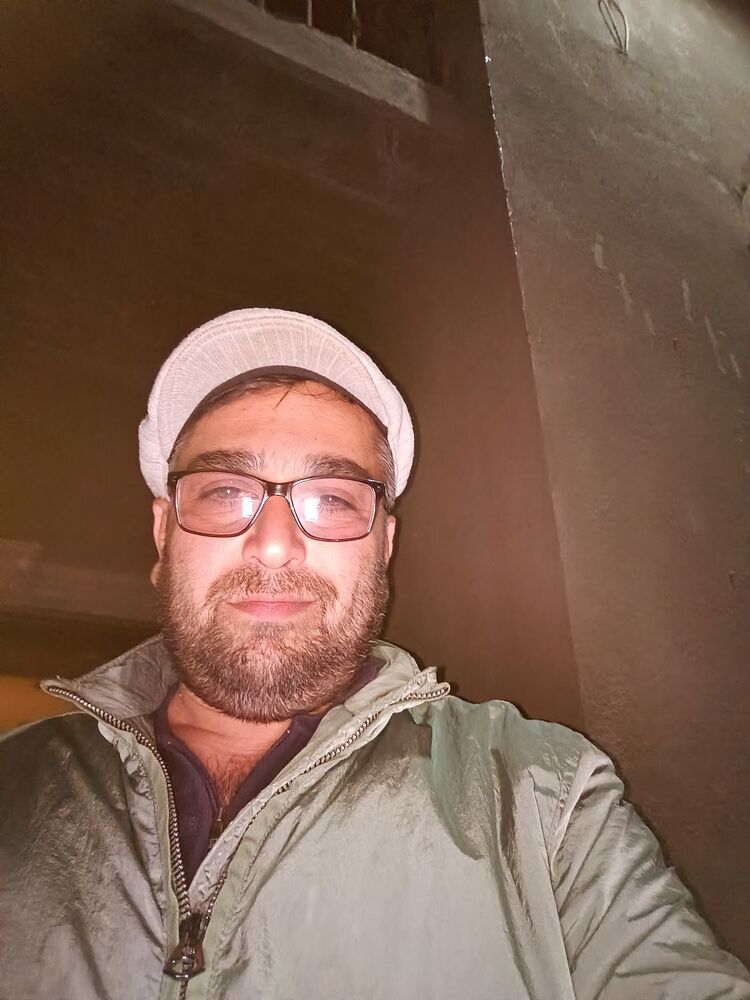  54469916  Oliver, 38 ,    