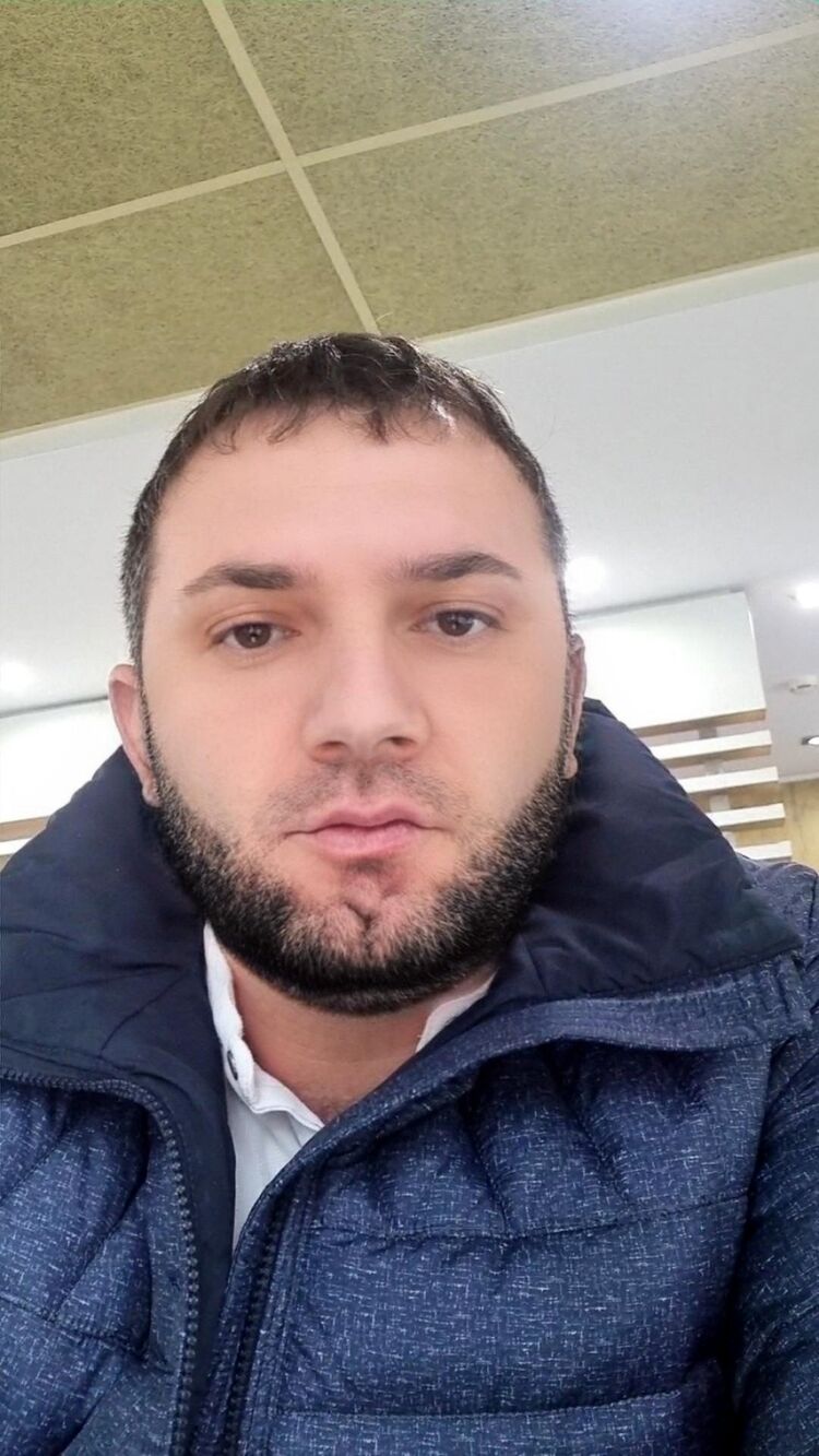  ,   Aren, 40 ,   ,   