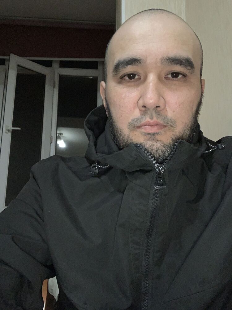  46766076  , 37 ,    