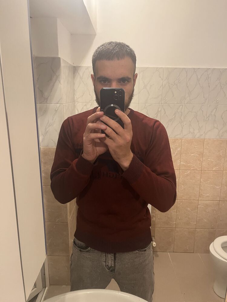  46787716  , 27 ,    