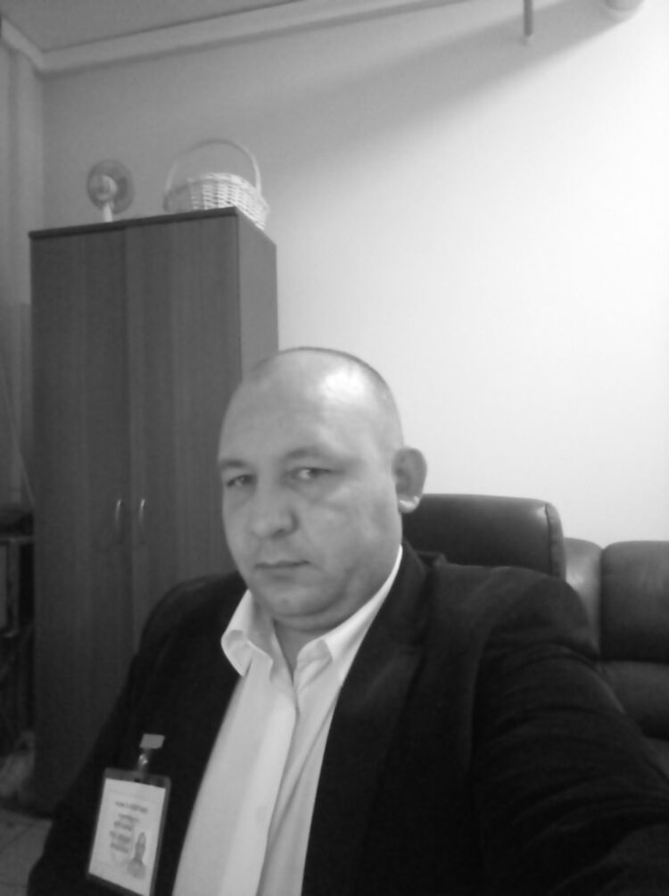  ,   Stas, 43 ,   ,   , c 