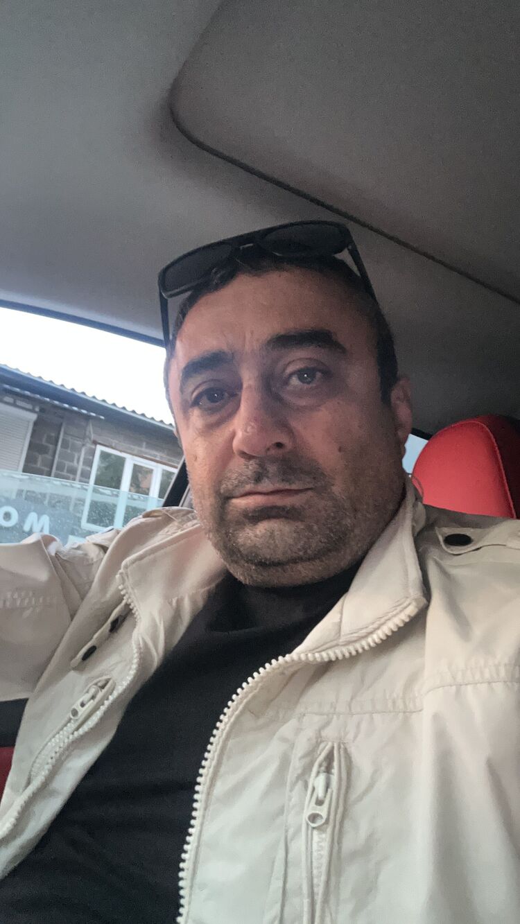  52298646  , 44 ,    